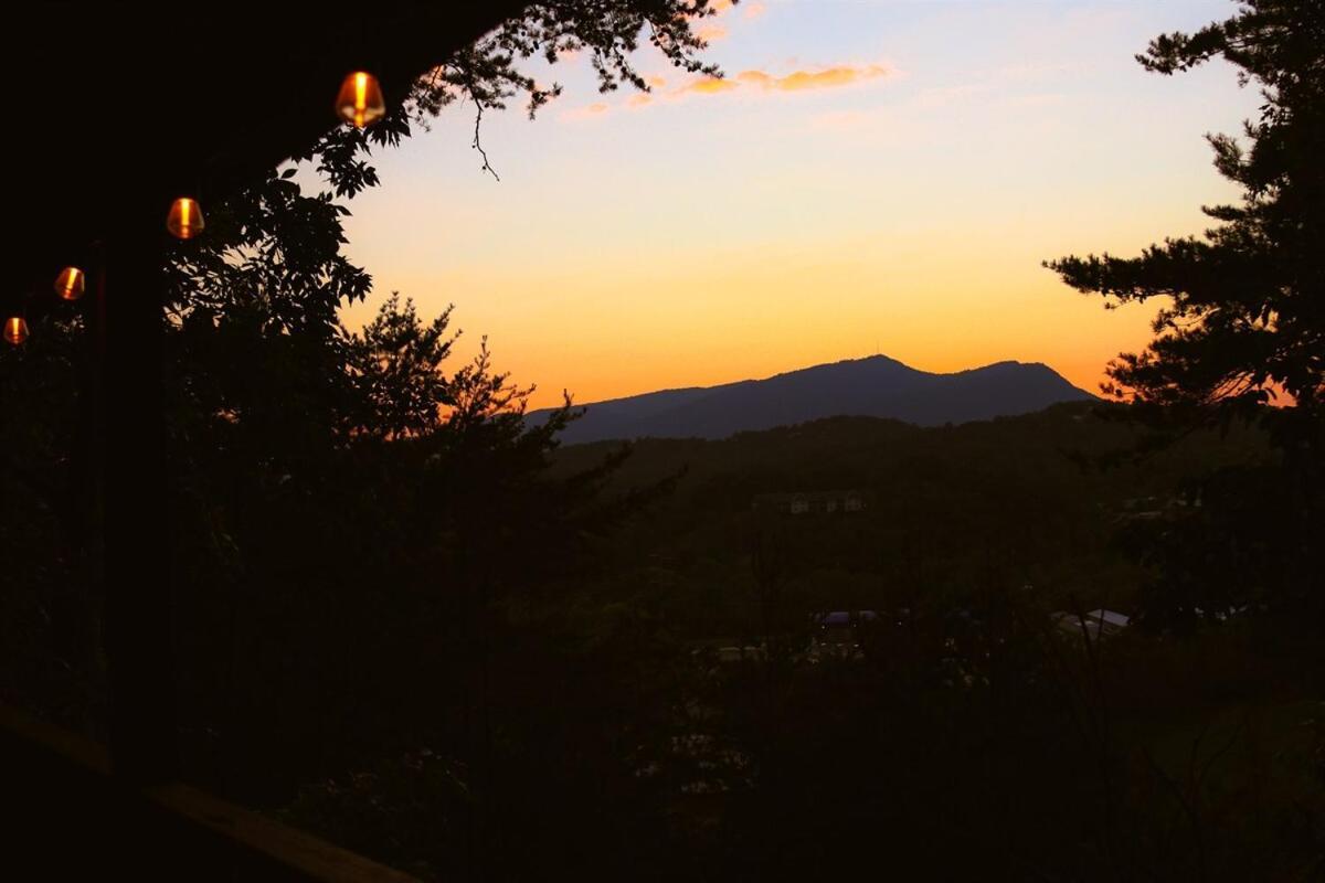 Bluff Mountain View Villa Pigeon Forge Ngoại thất bức ảnh